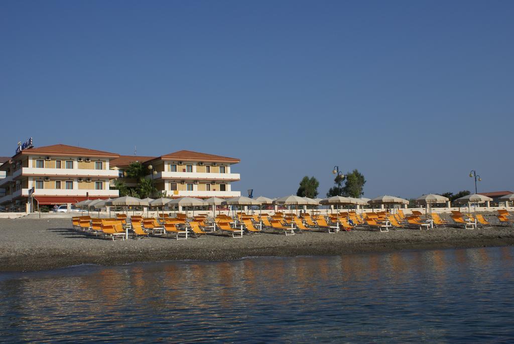 Hotel Miramare Ciro Marina Bagian luar foto