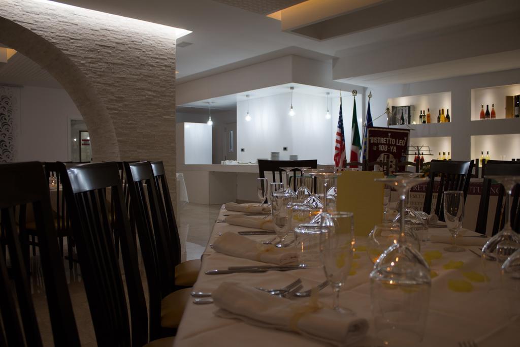 Hotel Miramare Ciro Marina Bagian luar foto