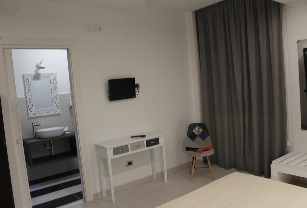 Hotel Miramare Ciro Marina Bagian luar foto
